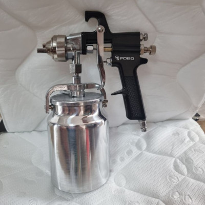 Пистолет пневматический для клея с нижним бачком FOBO